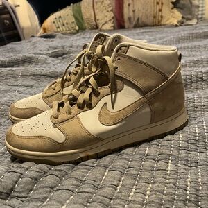 Nike Men's Dunk High Sand High-Top Sneakers